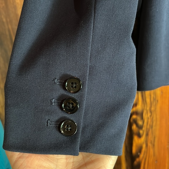 GAP Navy Blazer - Picture 6 of 7